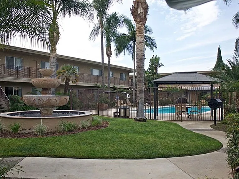 Arrowhead Apartments — Photo 10