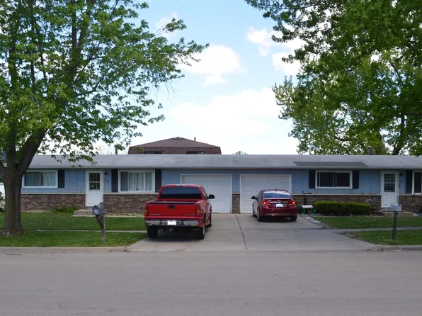 903-905 West St, Harvard, IL 60033