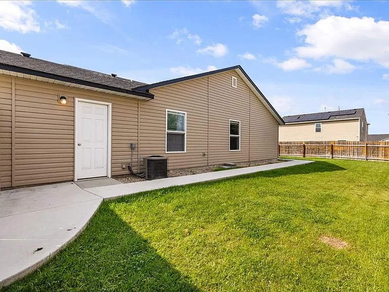 1057 S Benewah Lake Ave — Photo 27