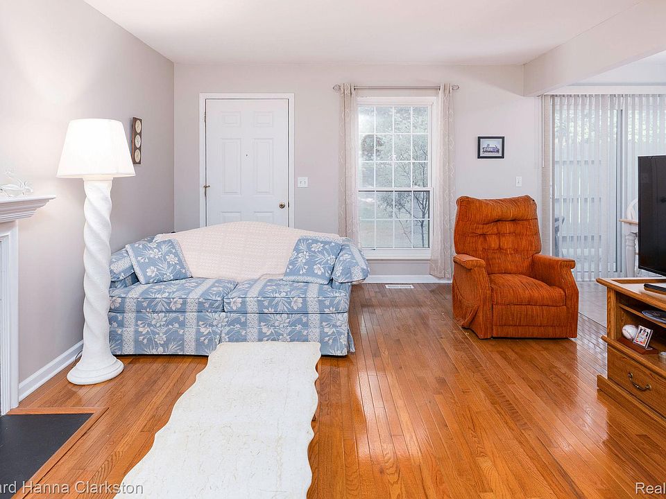3145 Hidden Ridge Dr Building 4, photo 4