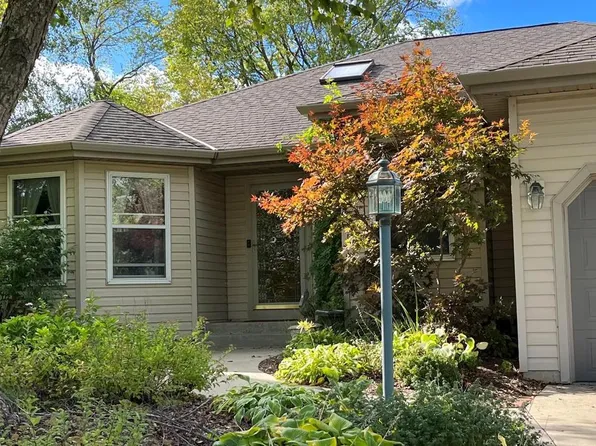 1101 Mohawk Court, Fort Atkinson, WI 53538