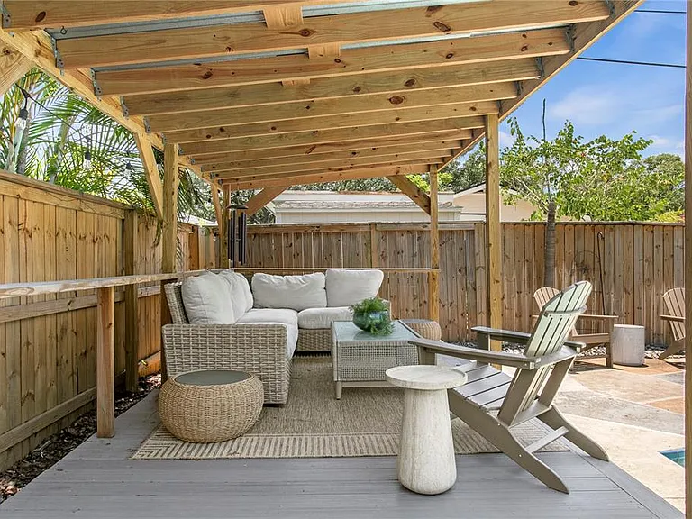 508 Columbia Dr — Photo 34