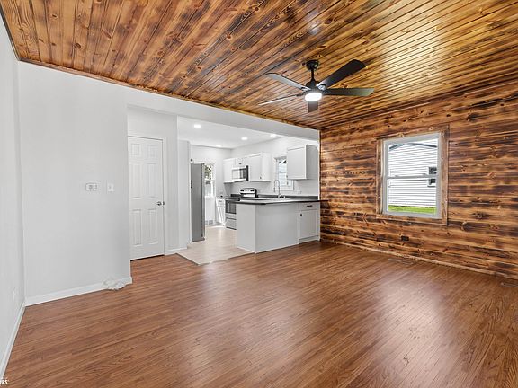 5th image of 1007 9th Ave N