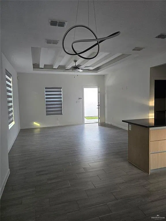 2 bed, 2.0 bath, 4144 sqft, $1,100 — Photo 3