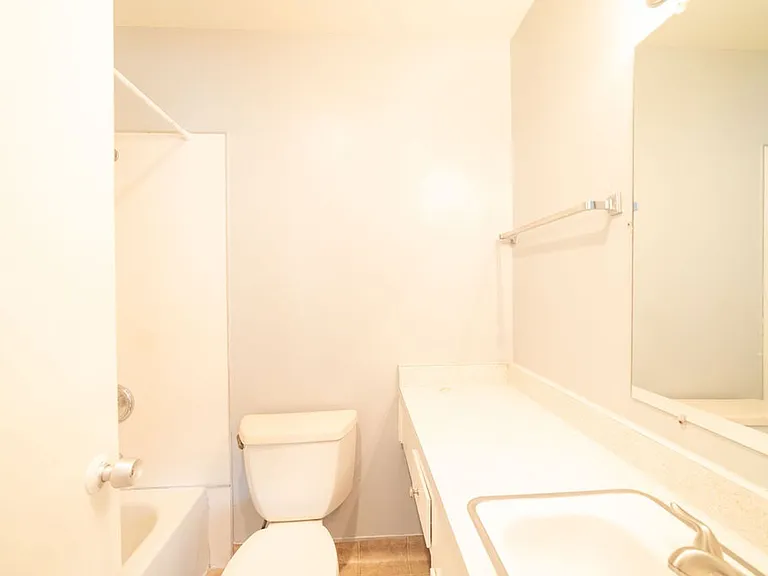 1331 Liberty St — Photo 8
