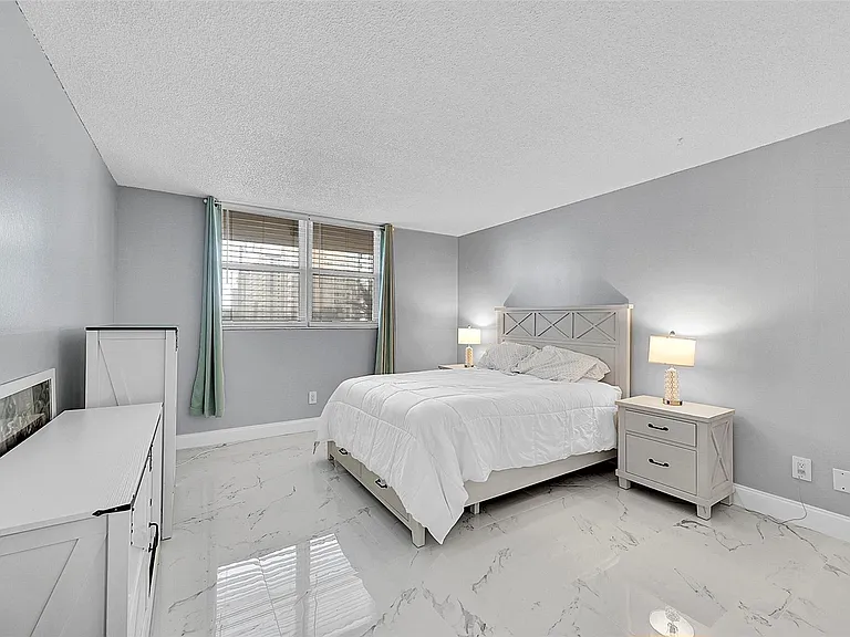 1401 S Ocean Dr #304 — Photo 20