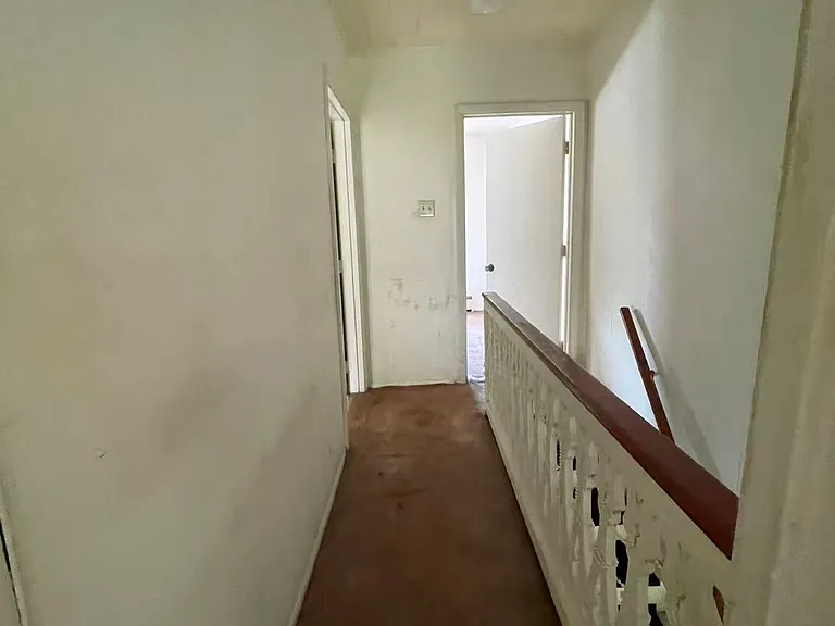 226 E Snyder Ave — Photo 4