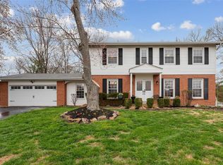 7 Swindon Ct, Ballwin, MO
