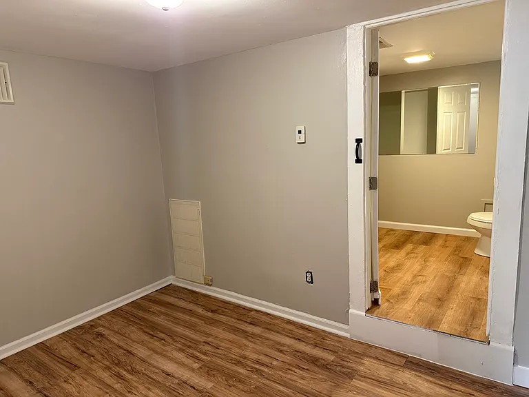 37 Farnham Ave — Photo 5
