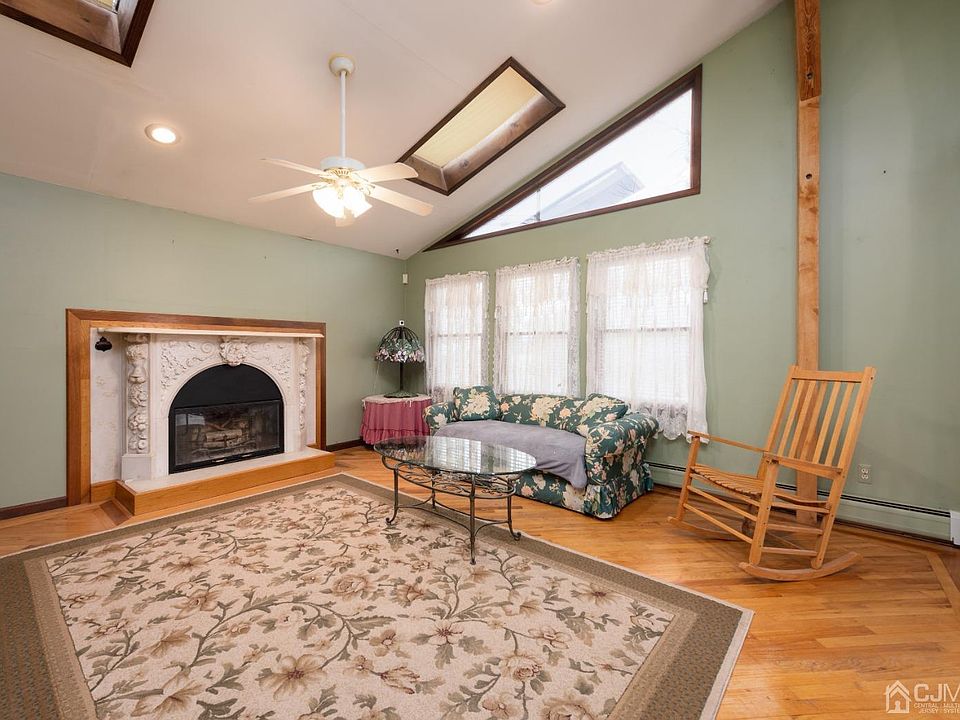 16 Ave, Port Monmouth, NJ 07758 Zillow