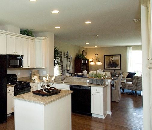 3rd image of 2675 Avondale Cir #4444
