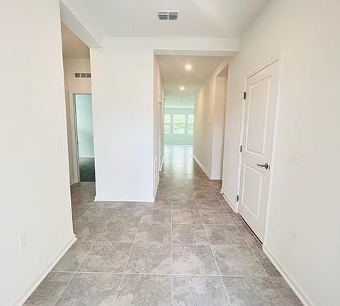 3rd image of 4011 Ambrose Ave