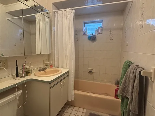 11 Eliot St #2, Somerville, MA 02143
