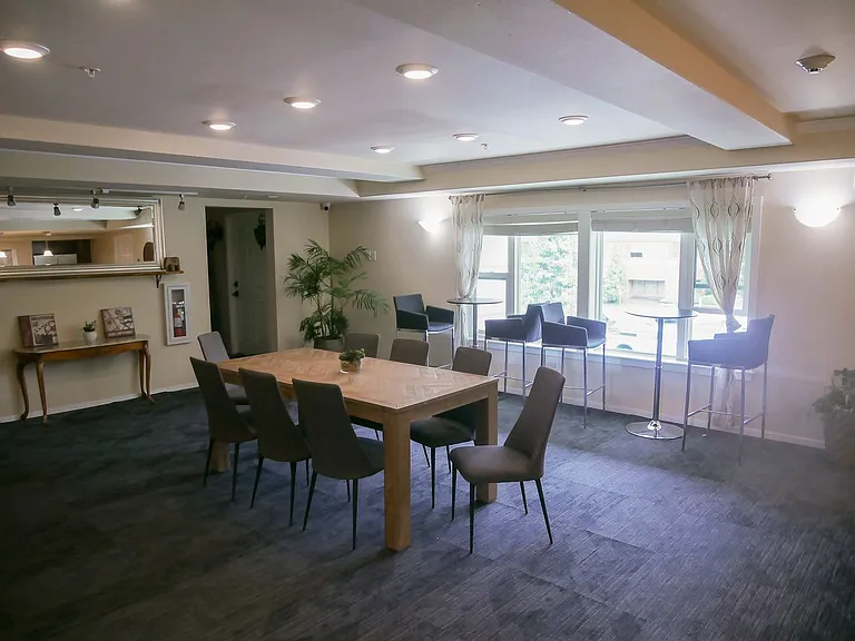 Vision 5 Apartments — Photo 25