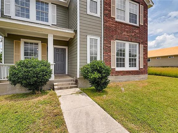 2nd image of 5611 Midcrown Dr