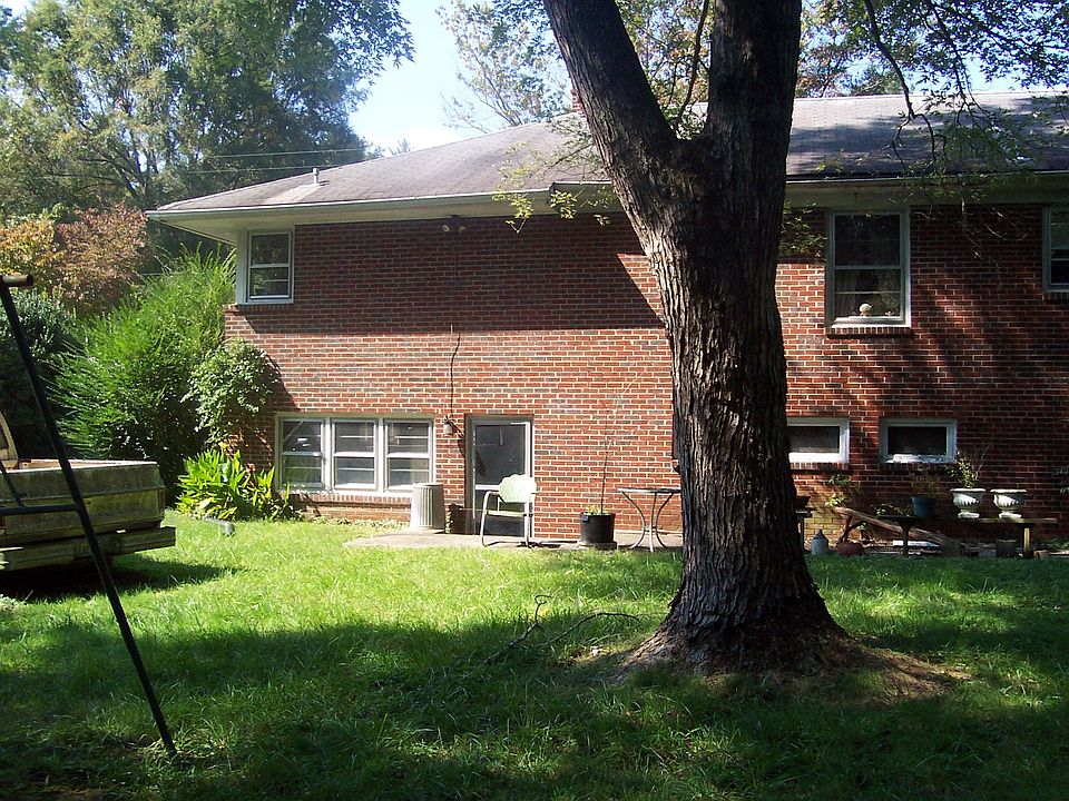 2nd image of 322 Southland Dr