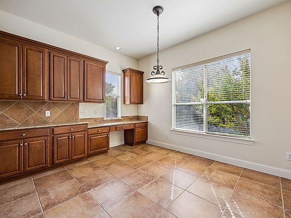 4th image of 6979 Sugartree Ln