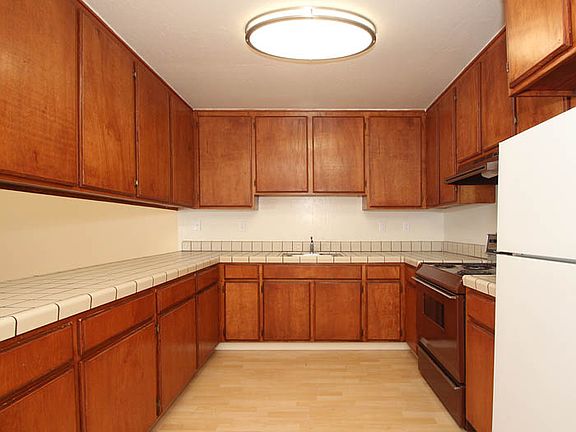 4th image of 1473 Miramonte Ave Unit 3