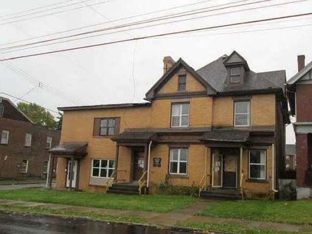 1st image of 3014 Versailles Ave