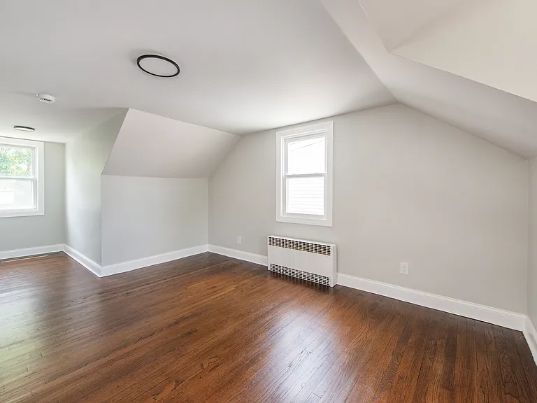 127 Albert St #2 — Photo 10