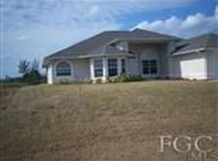 918 NW 32nd Pl, Cape Coral, FL 33993