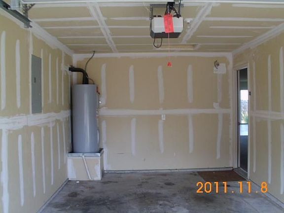3rd image of 217 Billy Wickliffe Dr