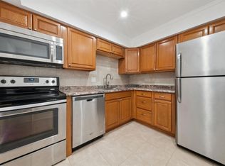 602 NW 13th St APT 27, Boca Raton, FL 33486