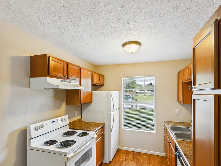 3615 Mahan St #B — Photo 5