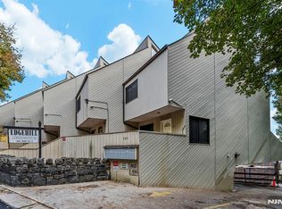 101 State Route 5 Rd #301, Edgewater, NJ 07020