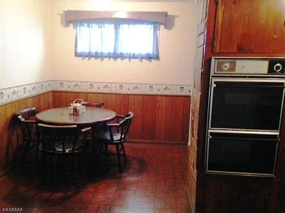 3rd image of 17-14 Berdan Ave #1X