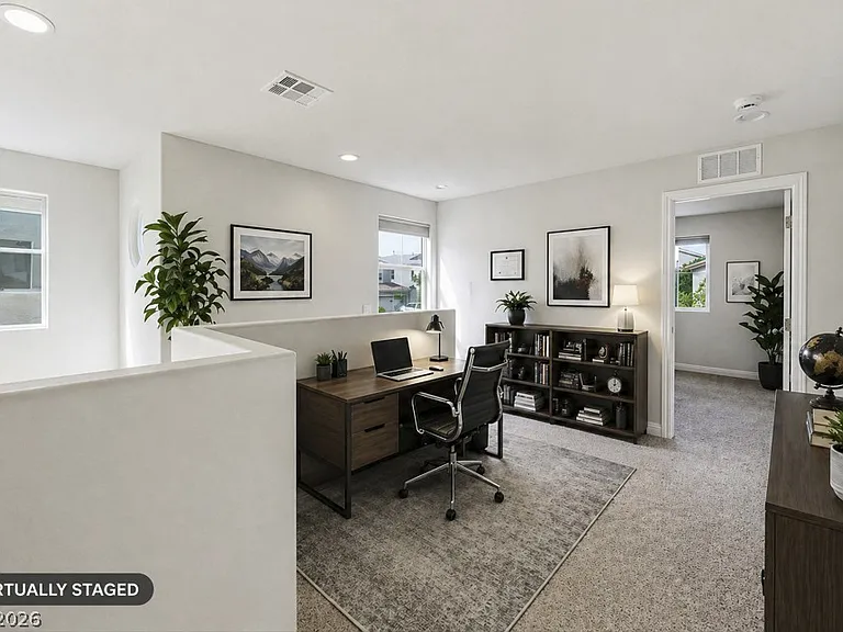 32 Lily Grove Rd — Photo 13