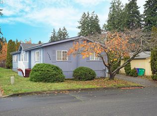 13446 SE Schiller St, Portland, OR 97236