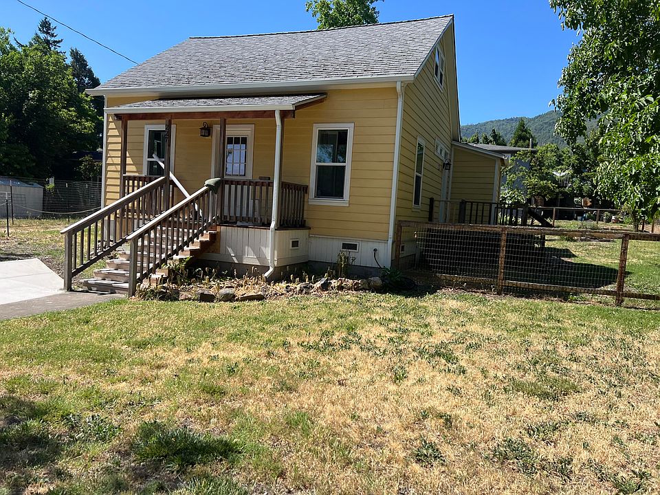 2nd image of 227 W Hersey St