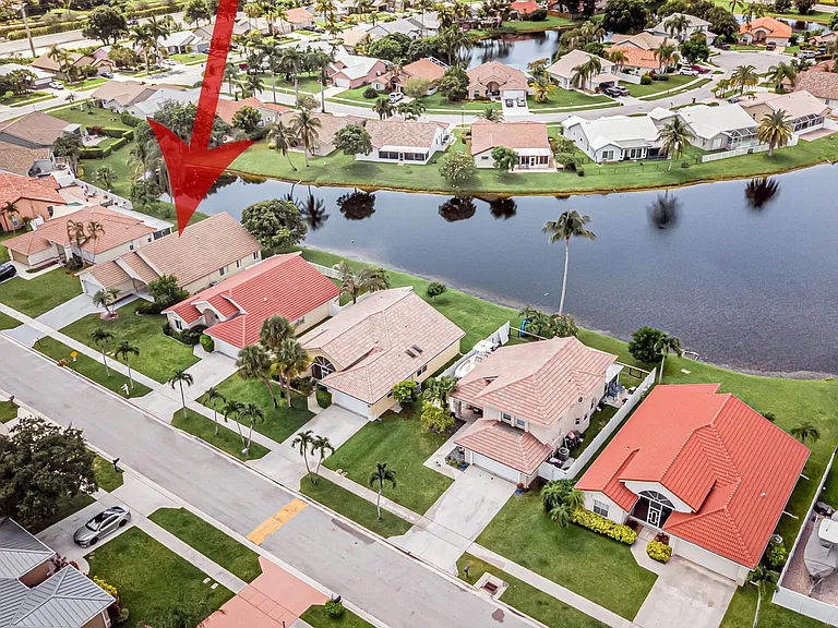5148 Rosen Blvd — Photo 2
