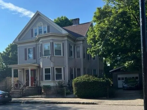 139 North St, New Bedford, MA 02740