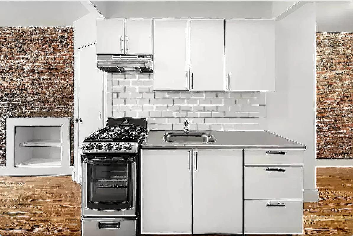 Building Photo - 209 E 4th St #4