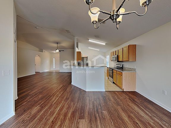 5th image of 5251 Silver Thistle Ln