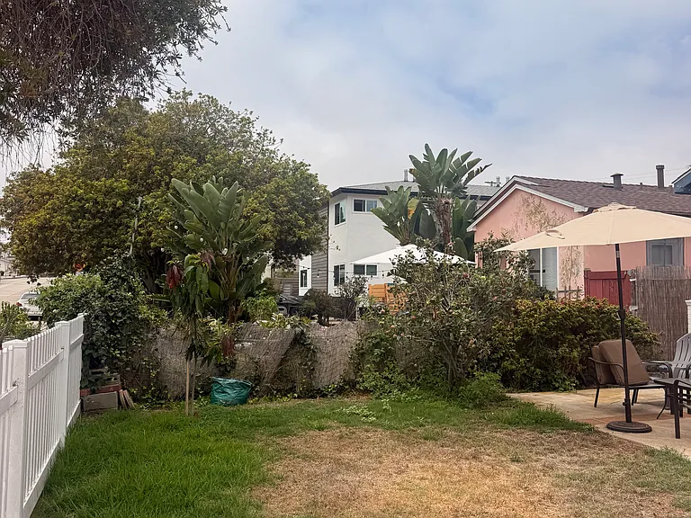 2056 Reed Ave — Photo 23