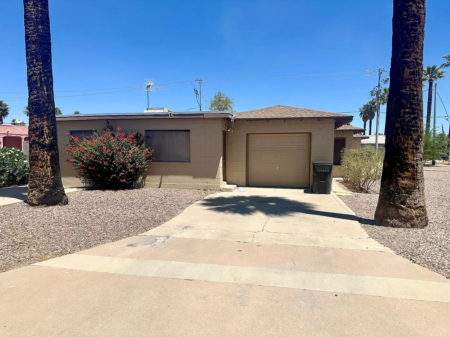 801 N. Gilbert Ave — Photo 3