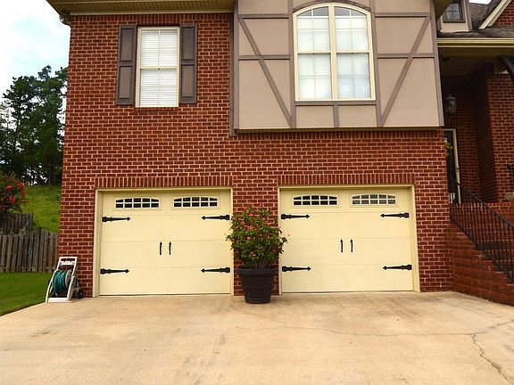 2nd image of 459 River Oaks Ln