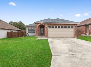 6822 Winterpath Dr, San Antonio, TX 78233
