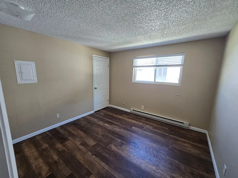 1715 Center Ave #15 — Photo 85