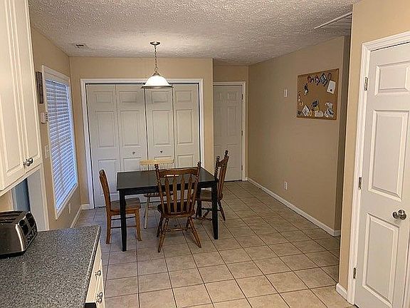5th image of 4218 Pete Warner Ct