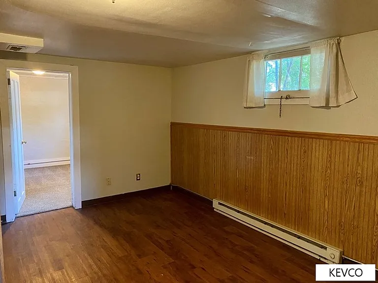 827 Remington St — Photo 4
