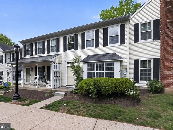 2nd image of 265 Liberty Dr