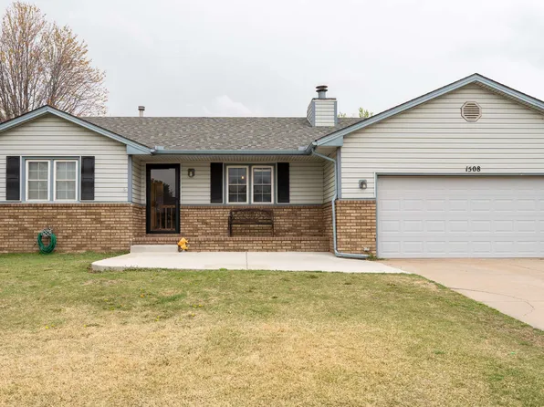1508 Loring St, Haysville, KS 67060