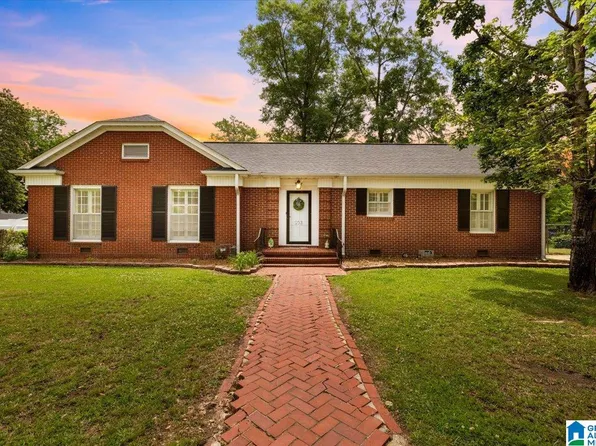 903 5th Ave N, Clanton, AL 35045