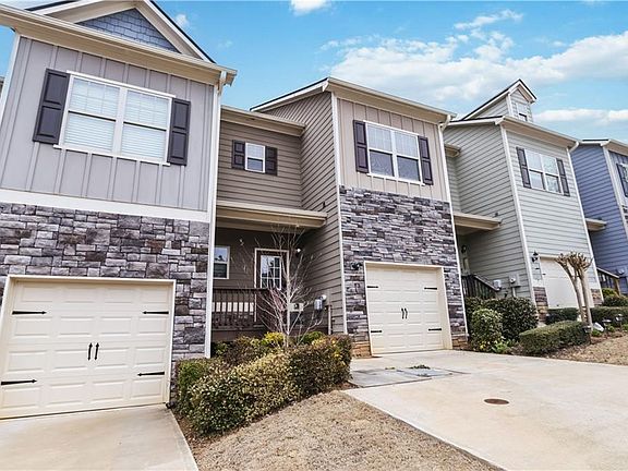 3rd image of 116 Spring Way Sq