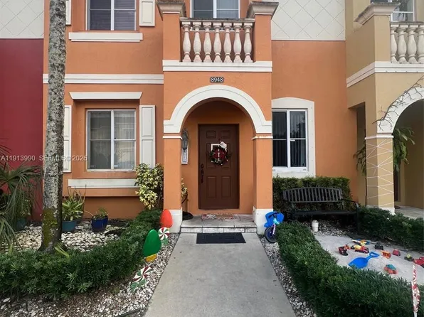 8948 SW 19th St #909, Hollywood, FL 33025