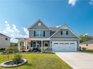 889 Roanoke Dr, Raeford, NC 28376